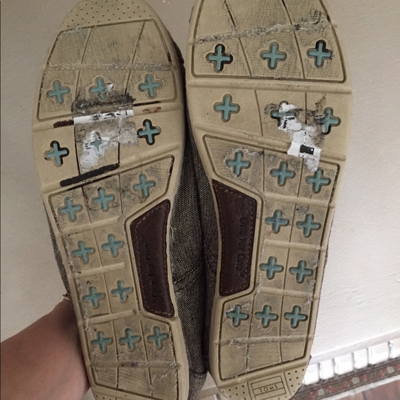 TOMS - Picture 4 of 6